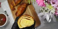 Vyzkoušeli jsme internetový hit - croissant z rýžového papíru: Křupe hezky, ale má jednu velkou chybu