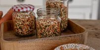Babiččina spíž: Nasušte si zeleninu do zásoby! Domácí vegeta podle tohoto receptu dochutí polévky i omáčky